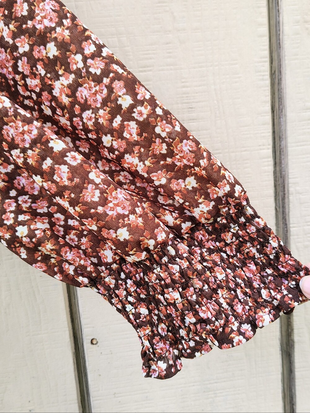Live 4 Truth Rust Ditsy Floral Smocked Peplum Blouse Balloon Sleeves Lightweight - Picture 3 of 8